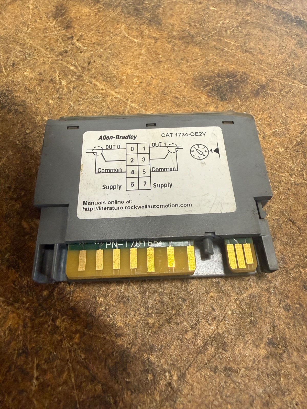AB 1734-OE2V / C POINT I/O 2 Point Analog Output Module 1734OE2V