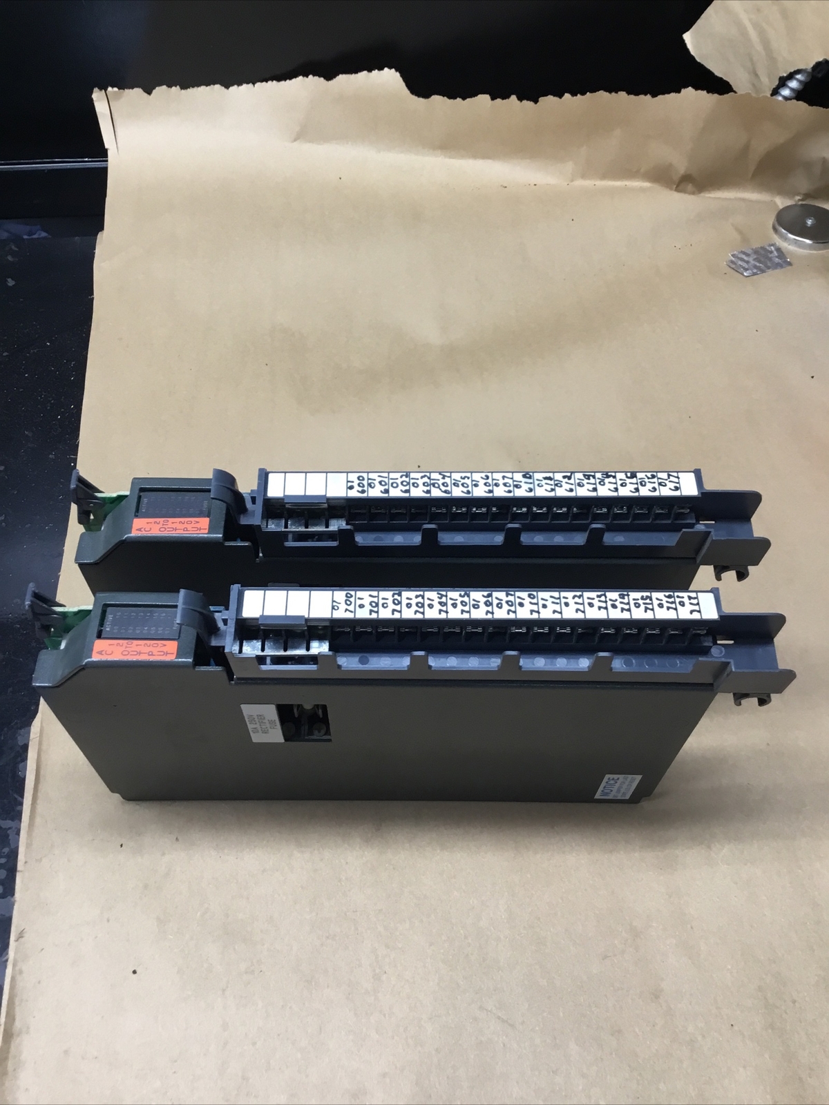 Lot Of 2 Allen-Bradley 1771-0AD/B Output Module 12 To 120V #722K130