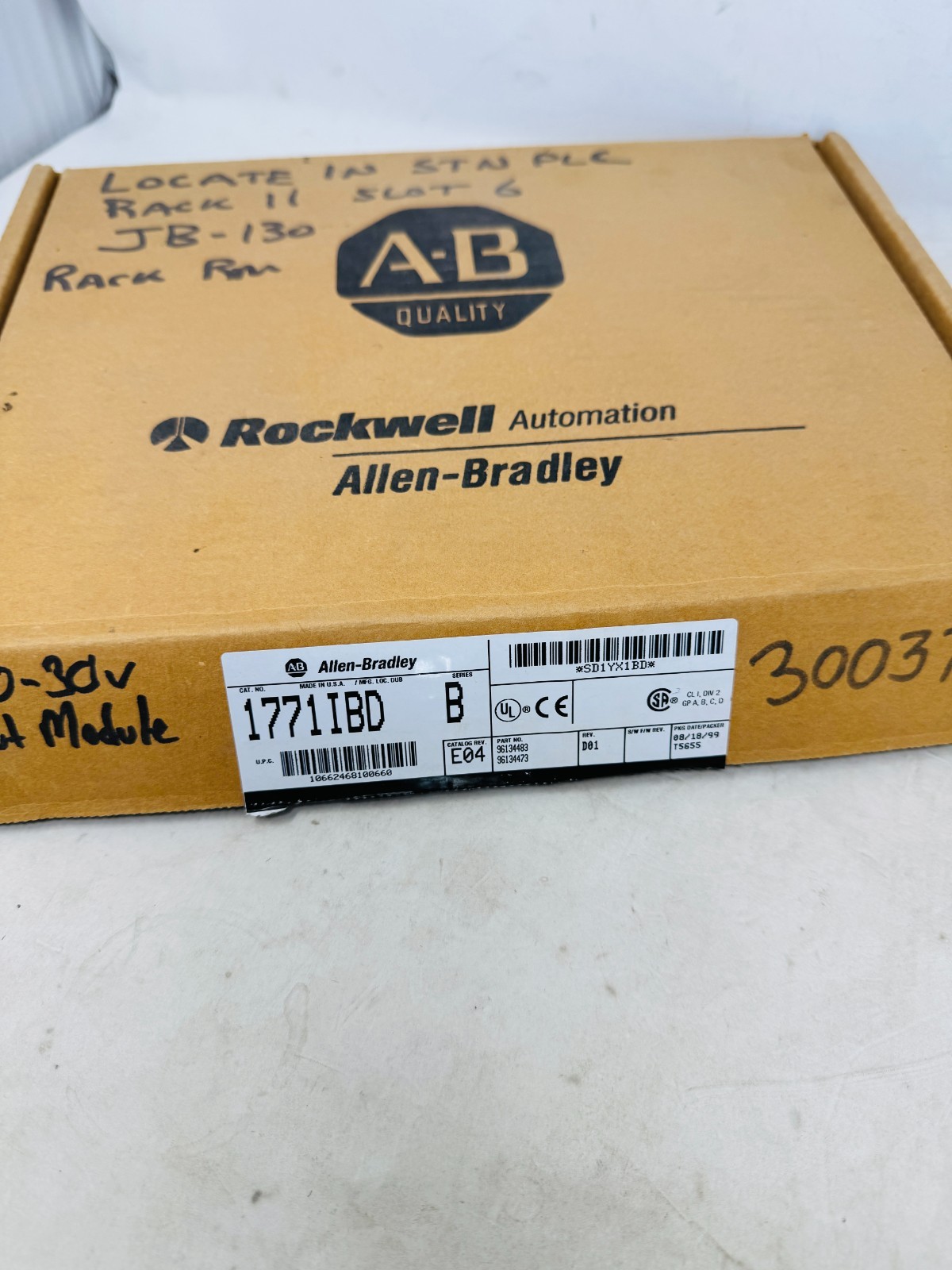 ALLEN BRADLEY 1771-IBD/B REV 04 INPUT MODULE 10-30VDC OPEN BOX