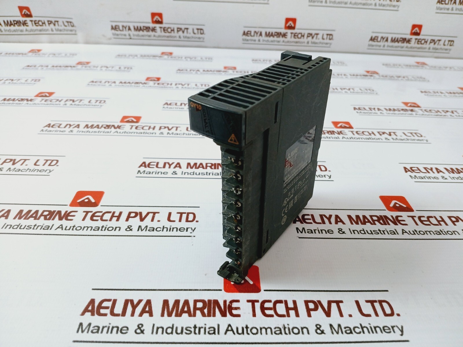 Mitsubishi Electric QY10 PLC Q Series Output module 24VDC 2A KCC-REI-MEK-TD914A5