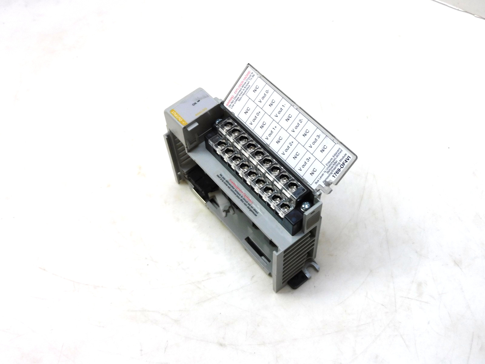 Allen Bradley 1769-0F4VI Compact I/O 4CH Voltage Output Module FW 2.2 1769-OF4VI
