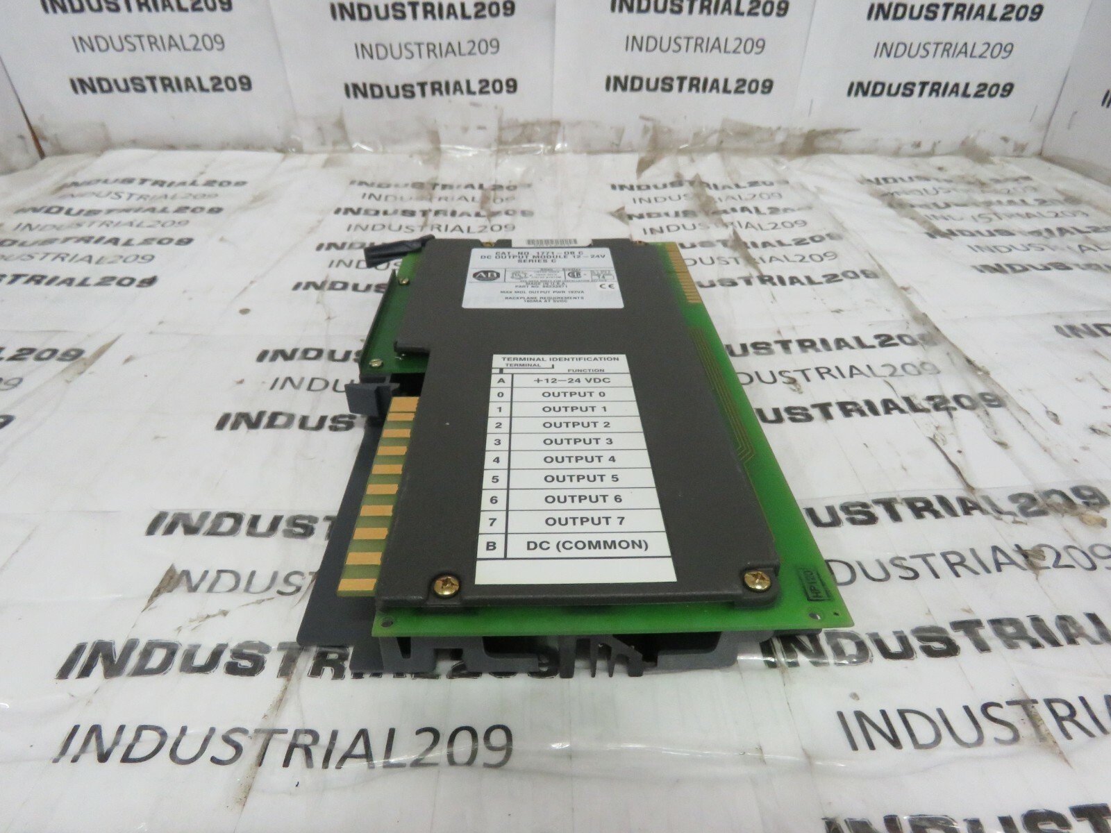 ALLEN BRADLEY DC OUTPUT MODULE 1771-OB SER C USED