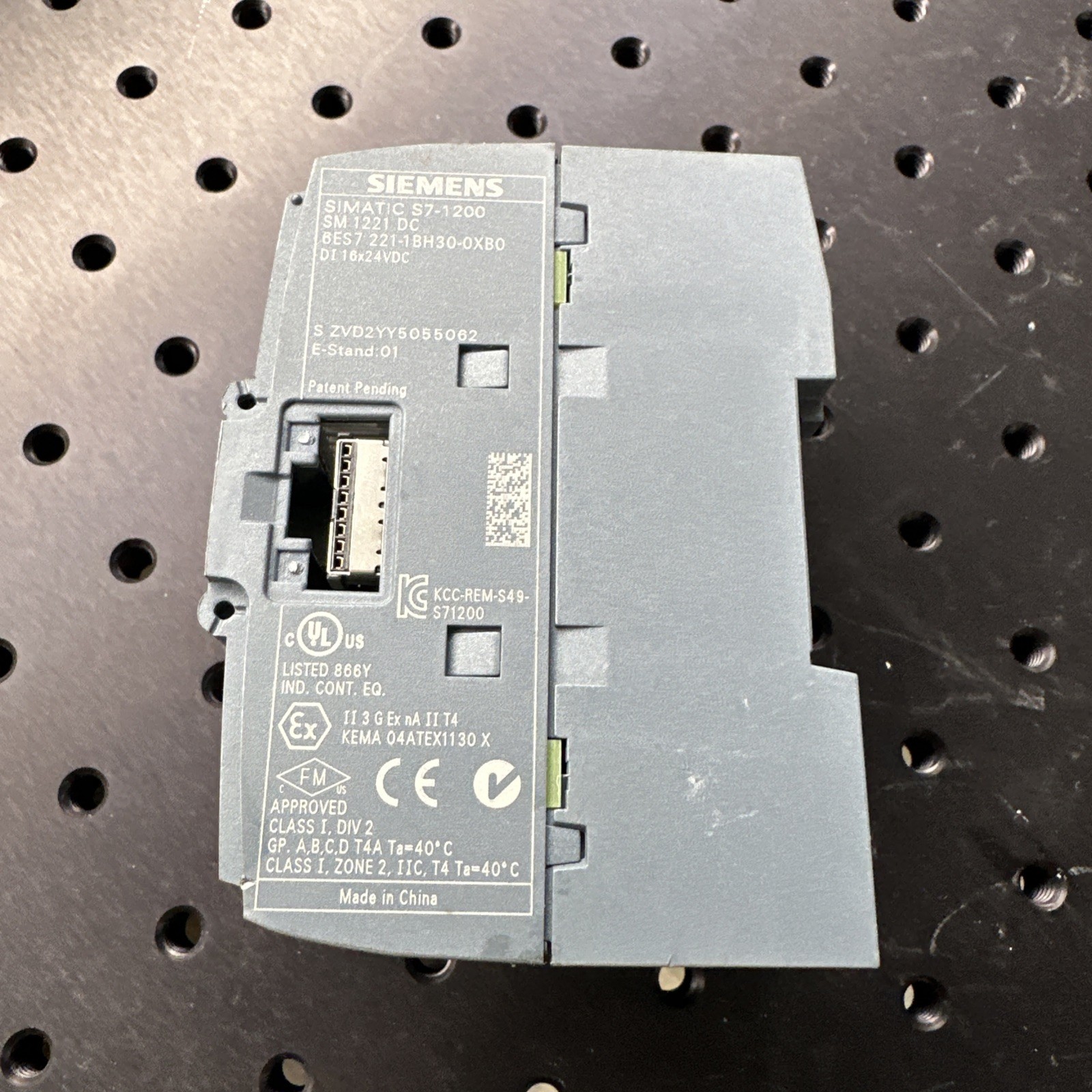 Siemens SM 1221 DC 6ES7 221-1BH32-0XB0 Digital Input Module DI 16x24VDC 6mA/pt