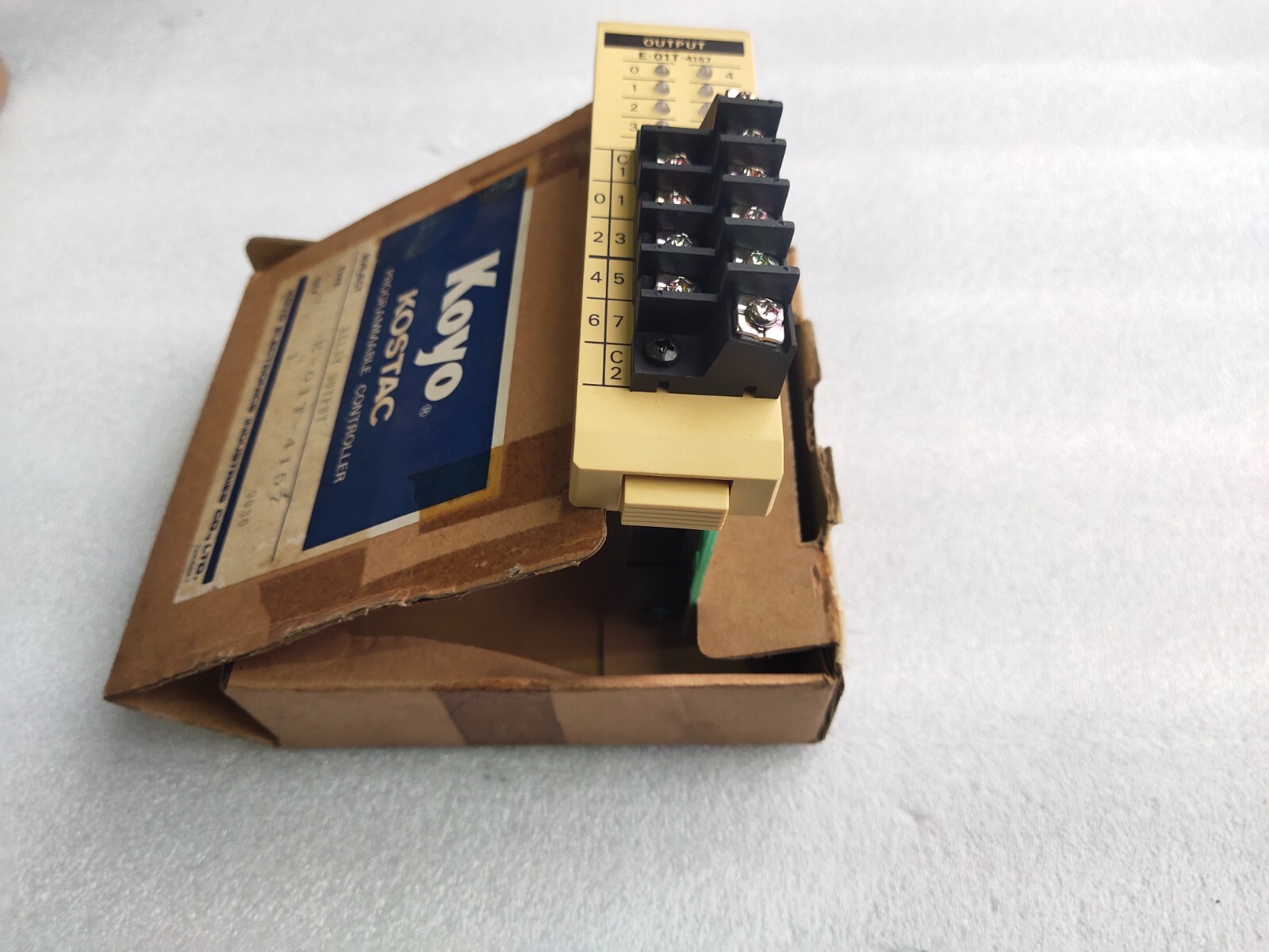 KOYO KOSTAC E-01T-4157 RELAY / OUTPUT PROGRAMMABLE CONTROLLER E01T-4157