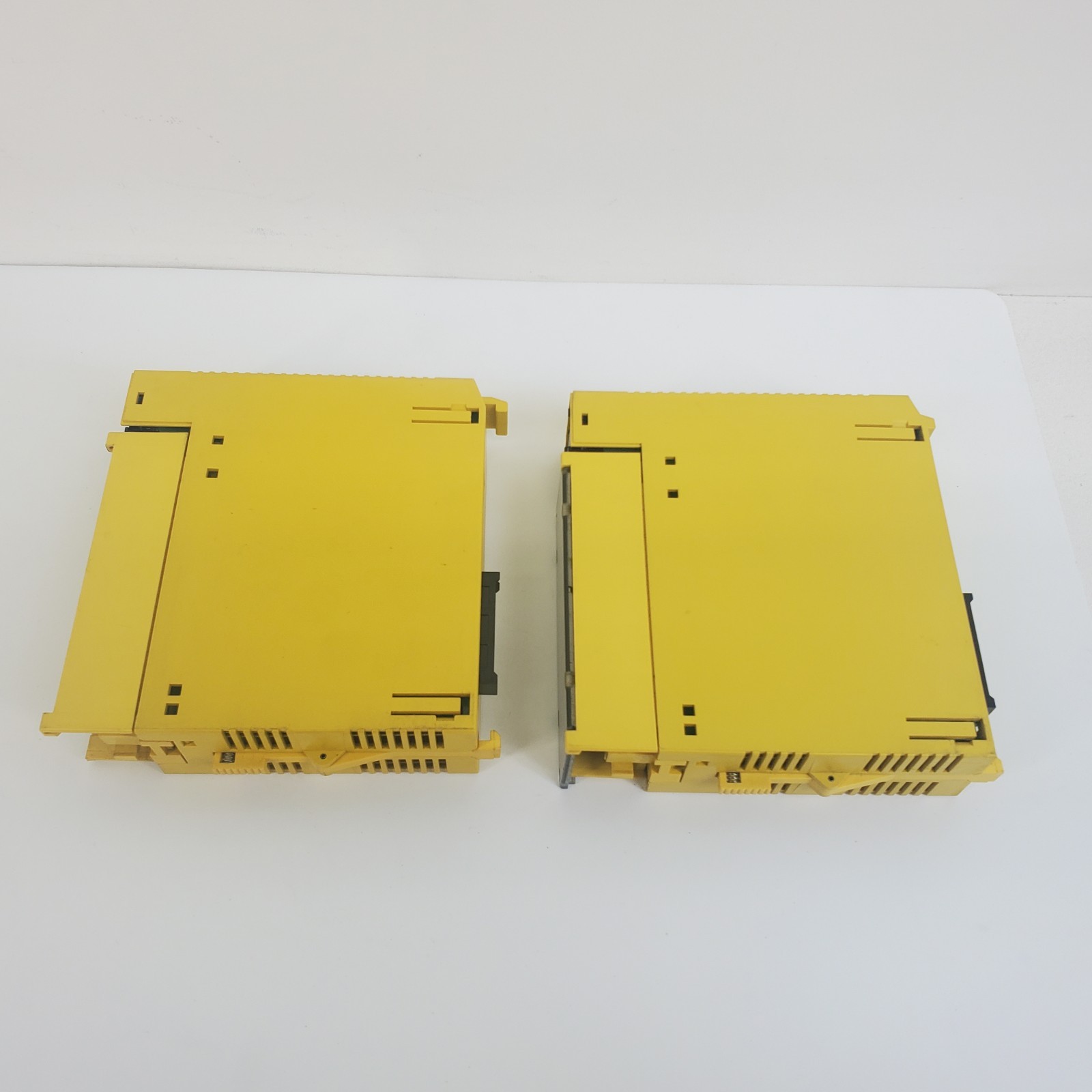Fanuc A03B-0819-C152 I/O Output Module AOD08D PACK OF 2