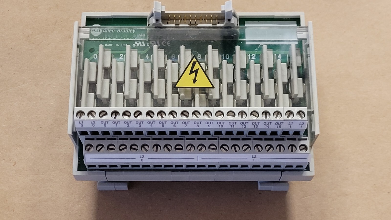 Allen Bradley 1492-IFM20F-F120-2 Fused Interface Module