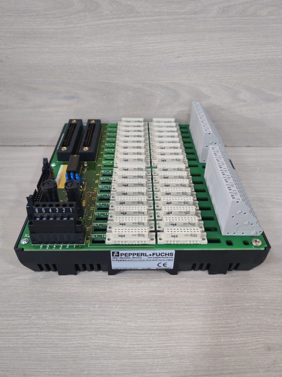 Pepperl+Fuchs H-System HICTB16-YC3-RN-AIC16S-KS-NEXSP Termination Board 238932