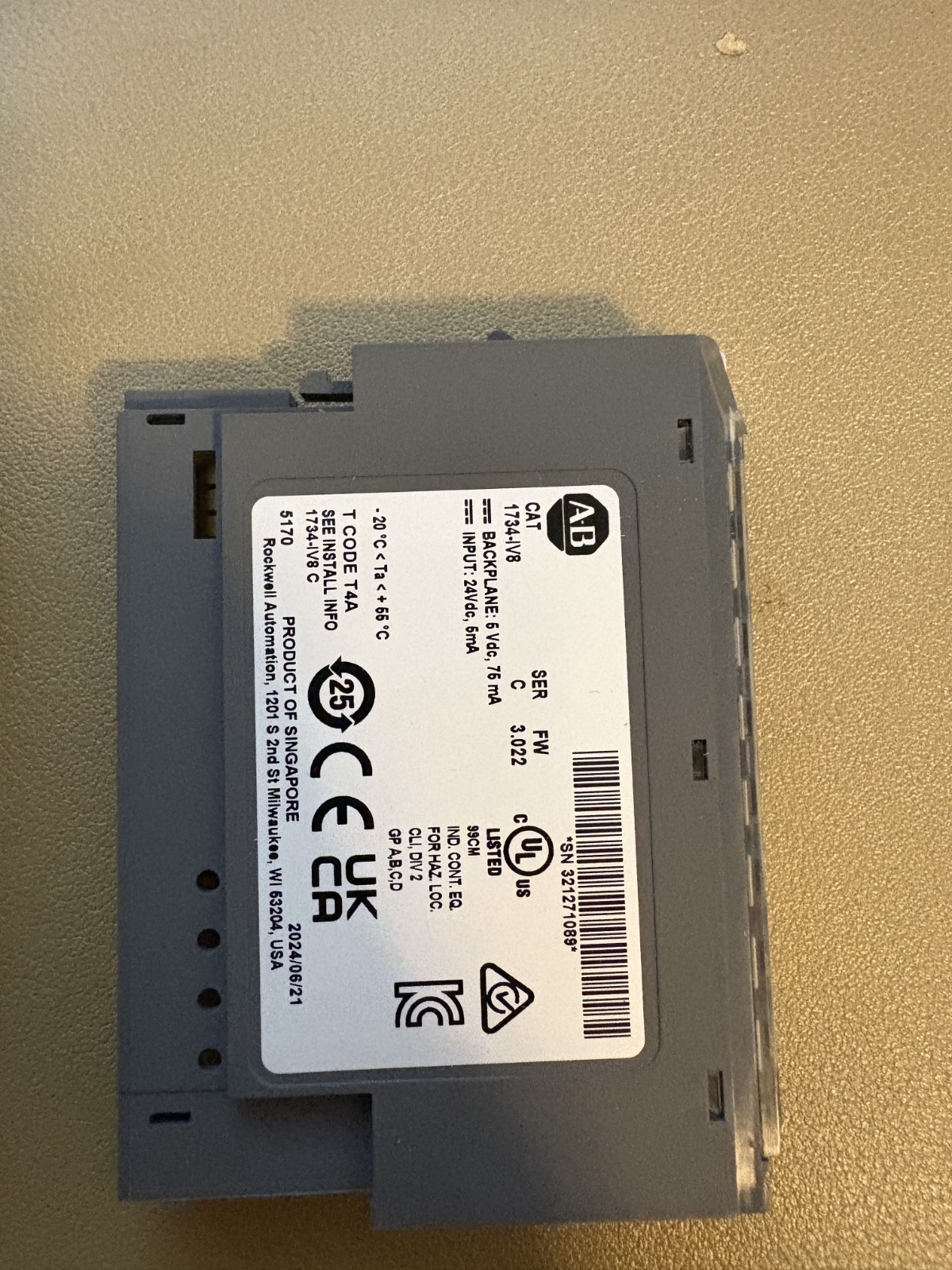NEW Allen Bradley 1734-IV8 I/O 8 Points Digital Input Module