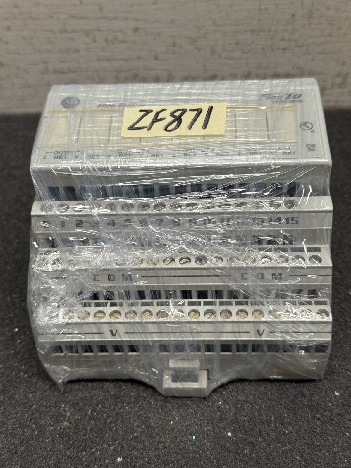 Allen Bradley 1794-OF41 Flex I/O Analog Output & 1794-TB3 Terminal Block Nice