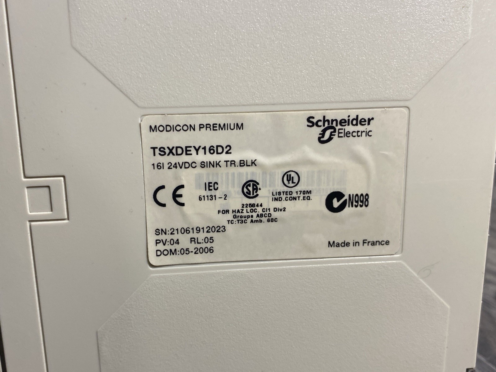 TSXDEY16D2 Schneider Modicon Premium Discrete Input Module 24VDC 16-Input – NOS