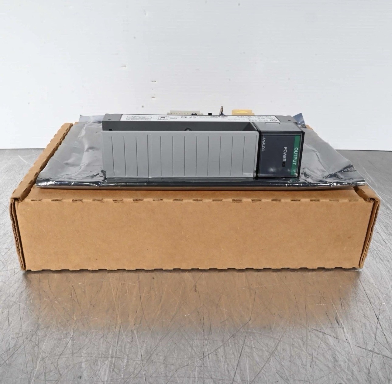Surplus New Allen Bradley 1746-NO4I /A SLC 500 4-Ch Current Output Module