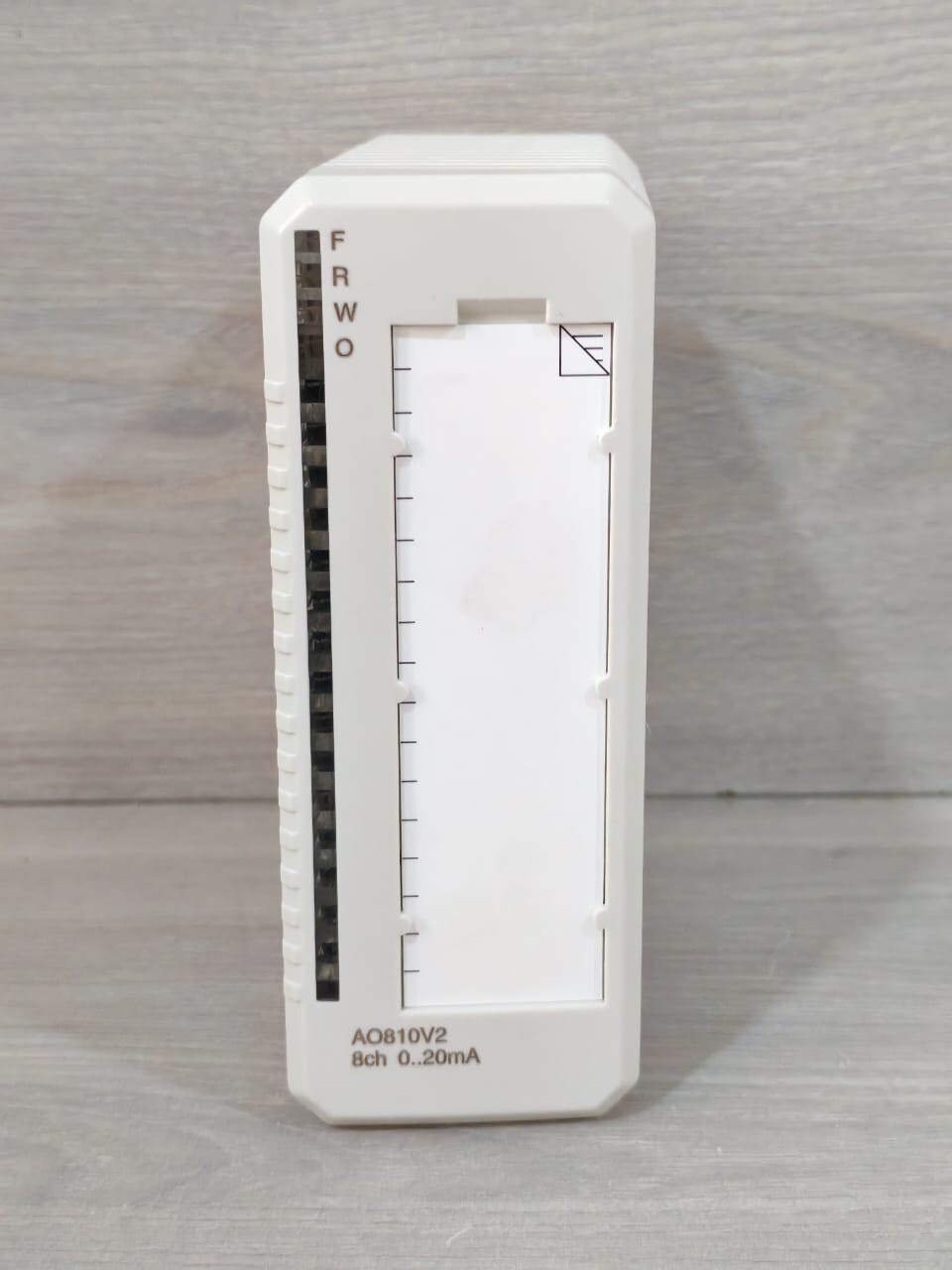 ABB AO810V2 3BSE038415R1 OUTPUT MODULE 8CH 0-20mA WITH FILTHY BOX