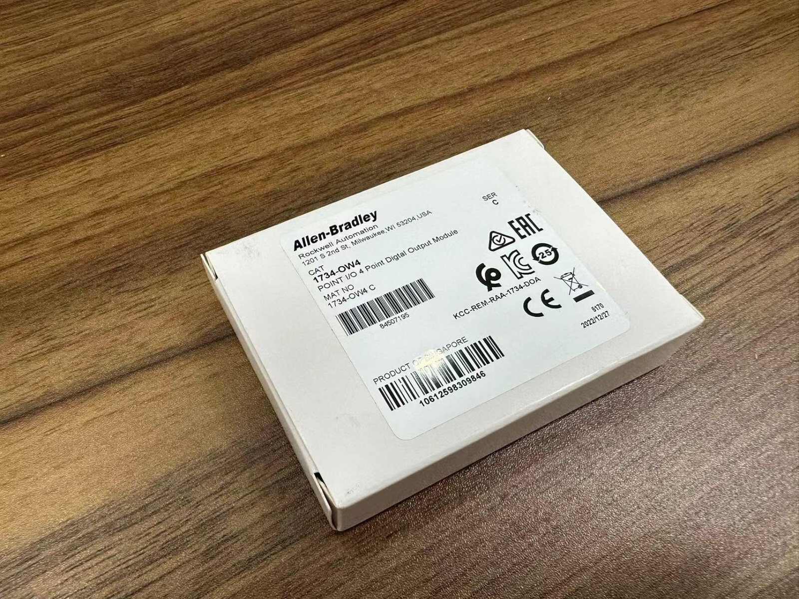 1734-OW4 2022 SER C New Sealed AB POINT I/O 4 Point Digital Output Module