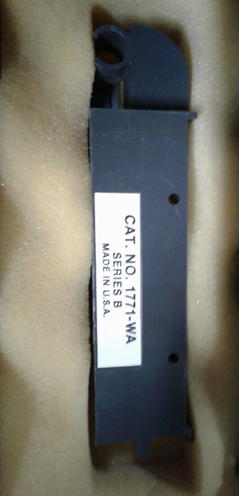 Allen Bradley 1771-OB Series B DC Output Module with Wiring Arm – New in Box
