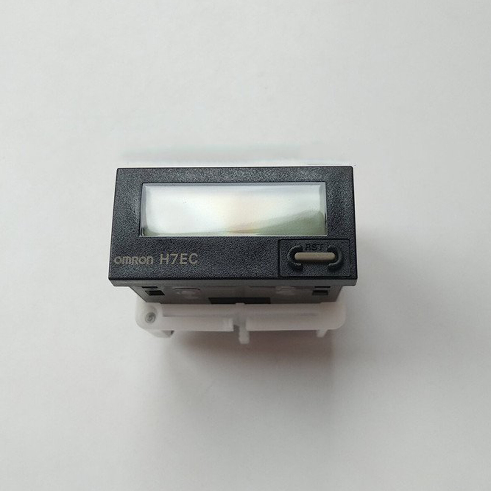 1PC Omron H7EC-N-B H7ECNB Panel Mount Totalizer Counter New