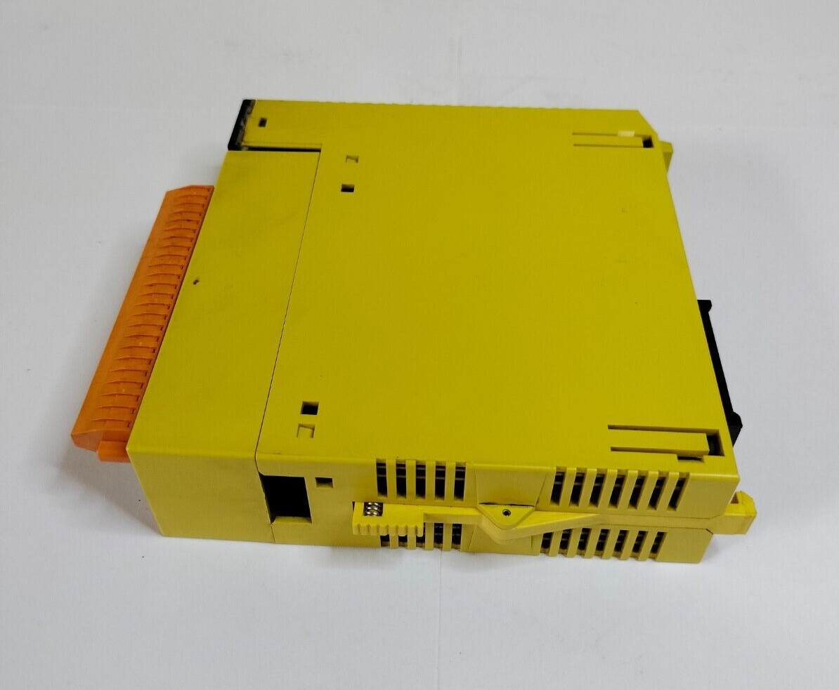 Fanuc A03B-0819-C185 A03B0819C185 A0D16D3 Programmable Controller Module