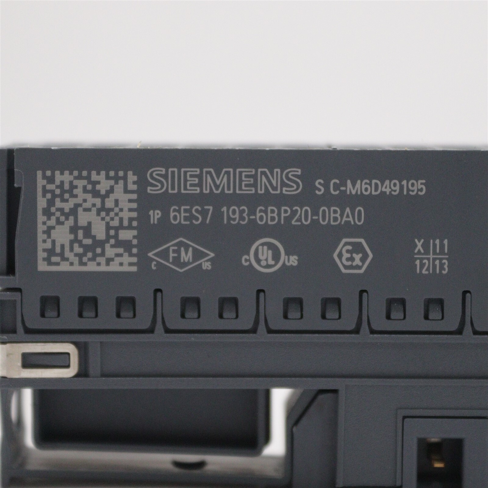 SIEMENS SIMATIC DIGITAL OUTPUT MODULE 6ES7 137-6BD00-0BA0 6ES7 193-6BP20-0BA0