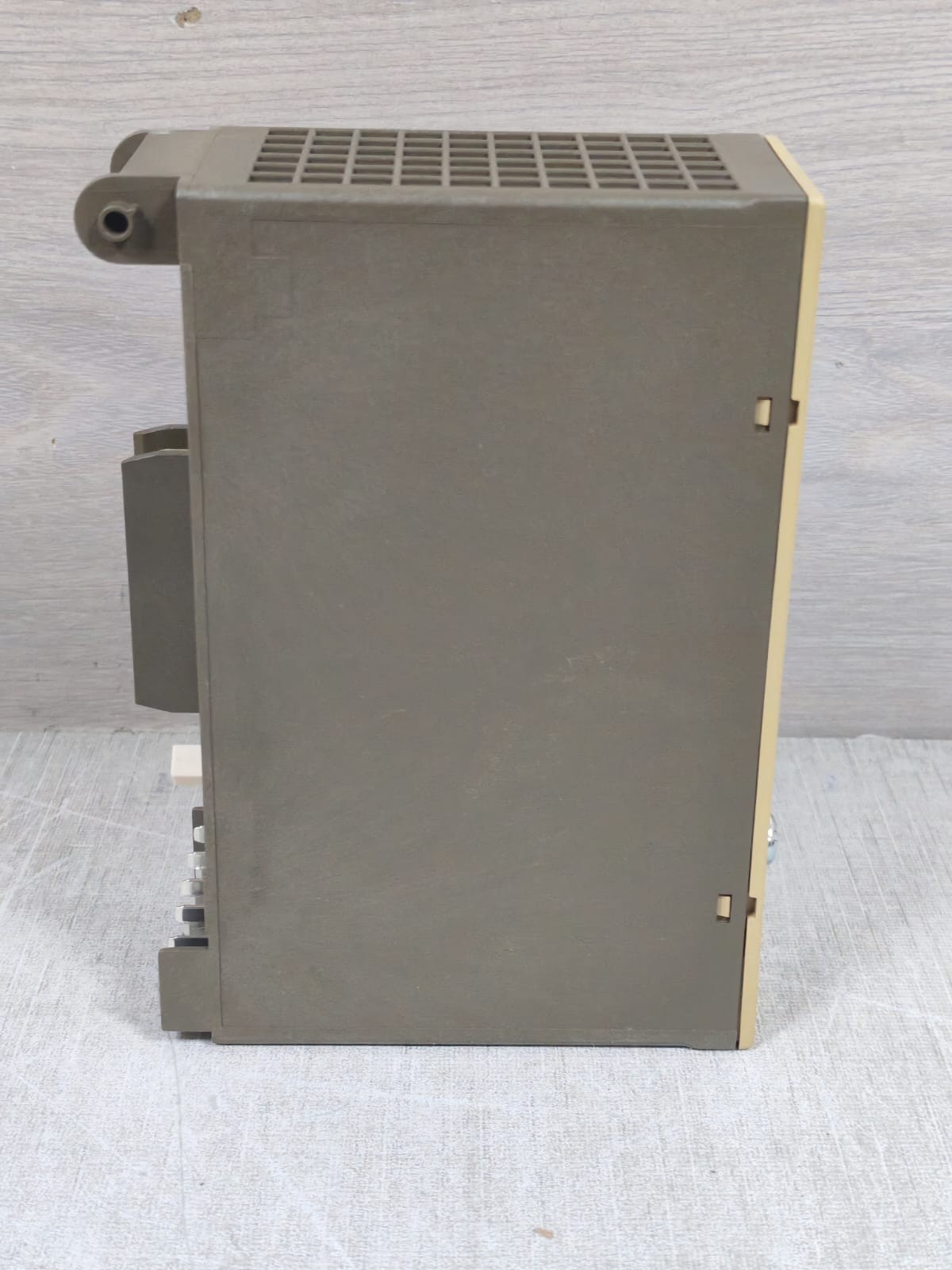 SIEMENS SIMATIC S5 6ES5-421-8MA12 DIGITAL INPUT MODULE 24VDC