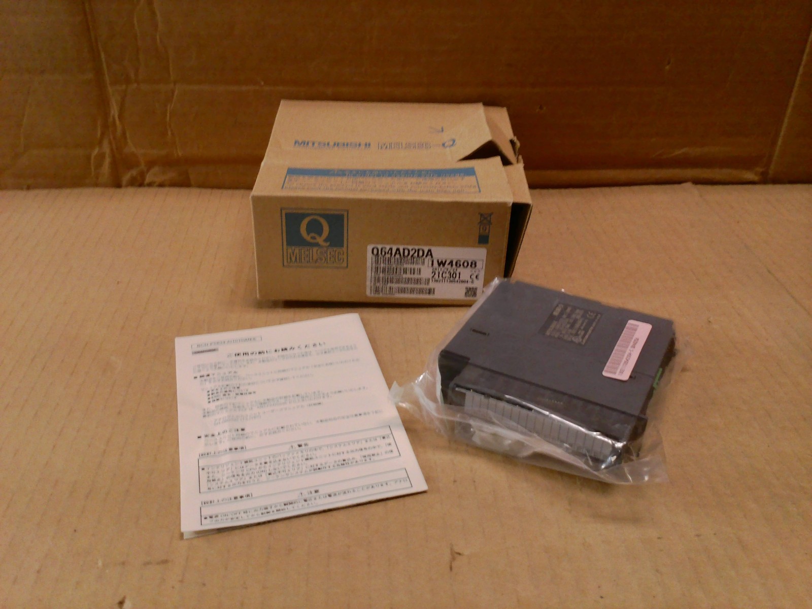 Q64AD2DA Mitsubishi PLC NEW In Box 6 Point Analog I/O Module 4-In / 2-Out