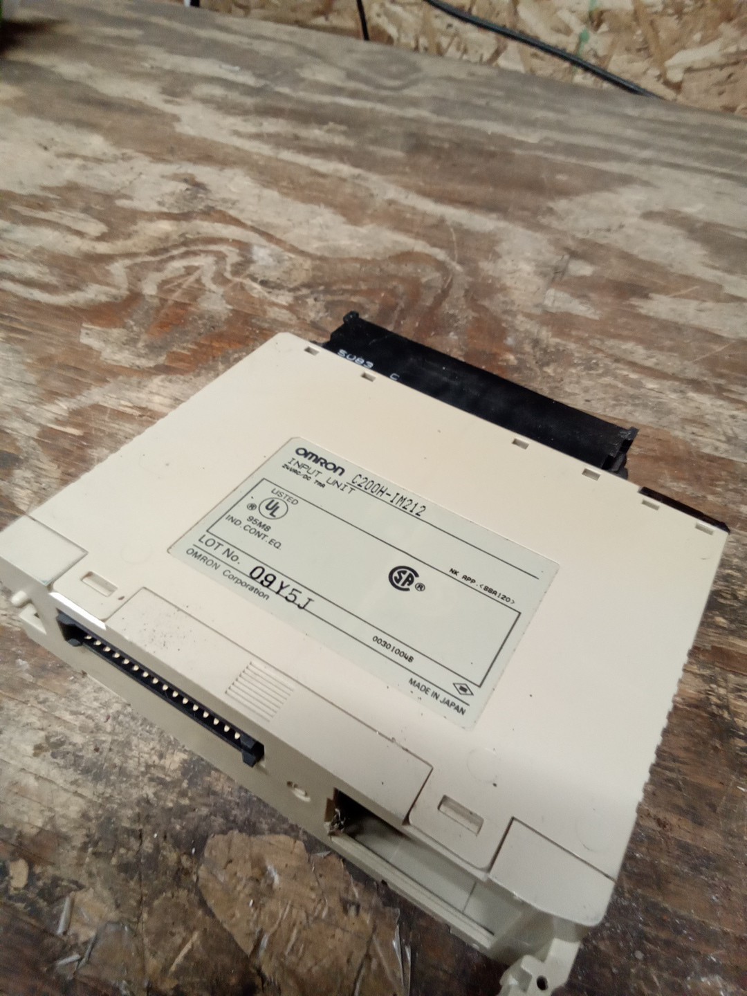 Omron C200H-IM212 Input Unit 24 V DC/AC 16 Point C200HIM212