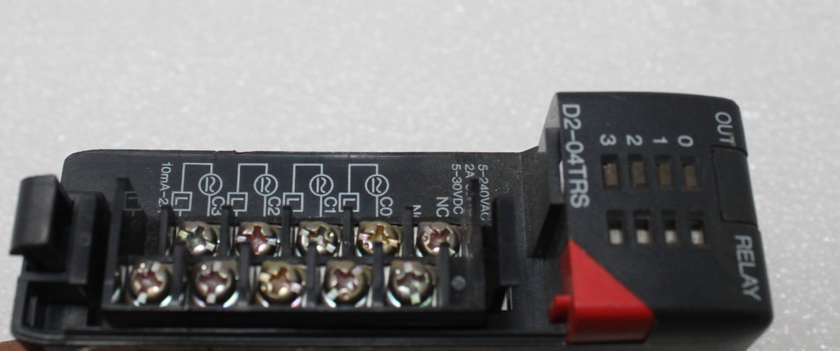 Automation Direct D2-04TRS 4 Point Isolated Relay Output Module