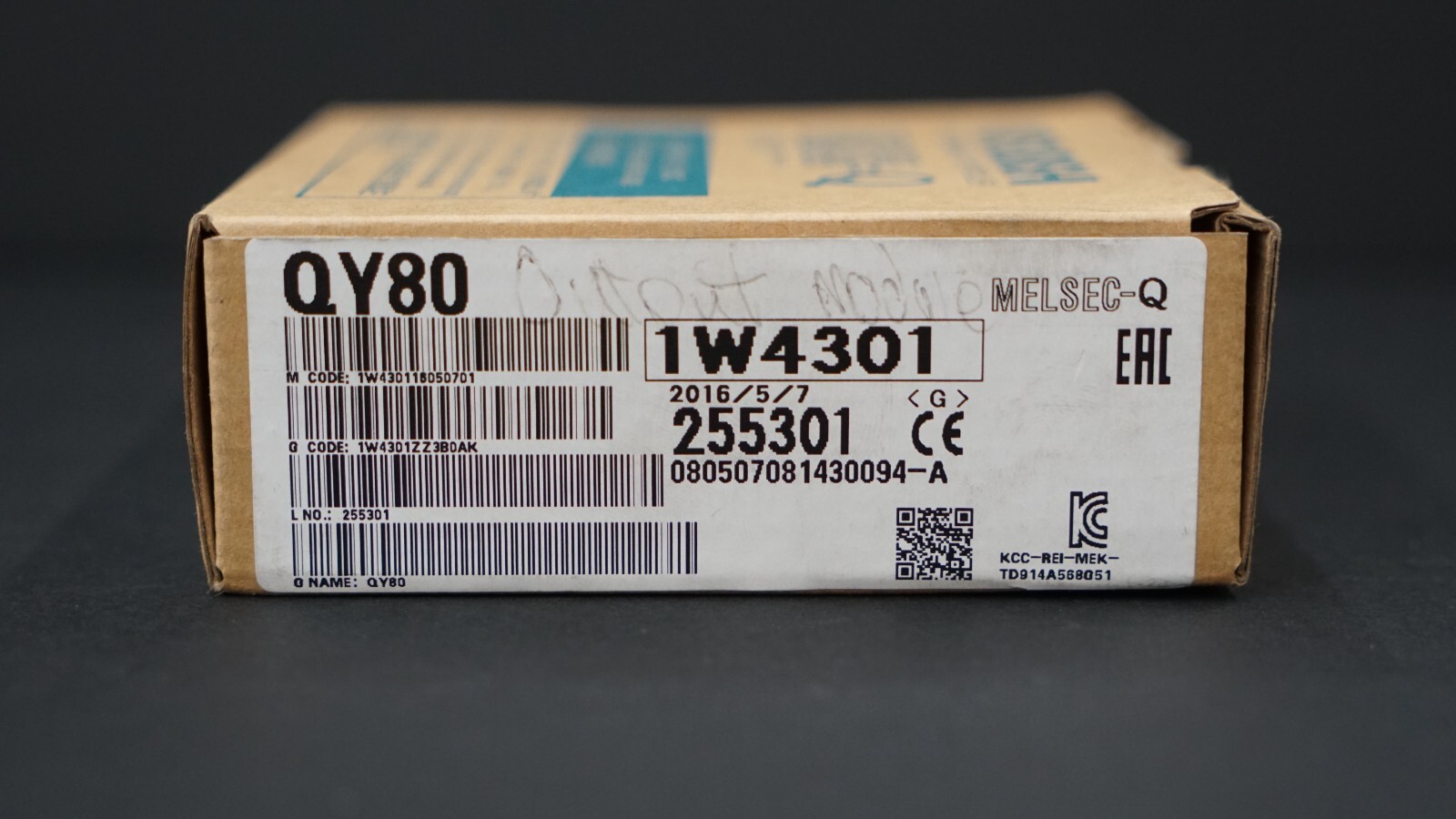 Mitsubishi Electric QY80 Digital Output PLC Module, 24VDC