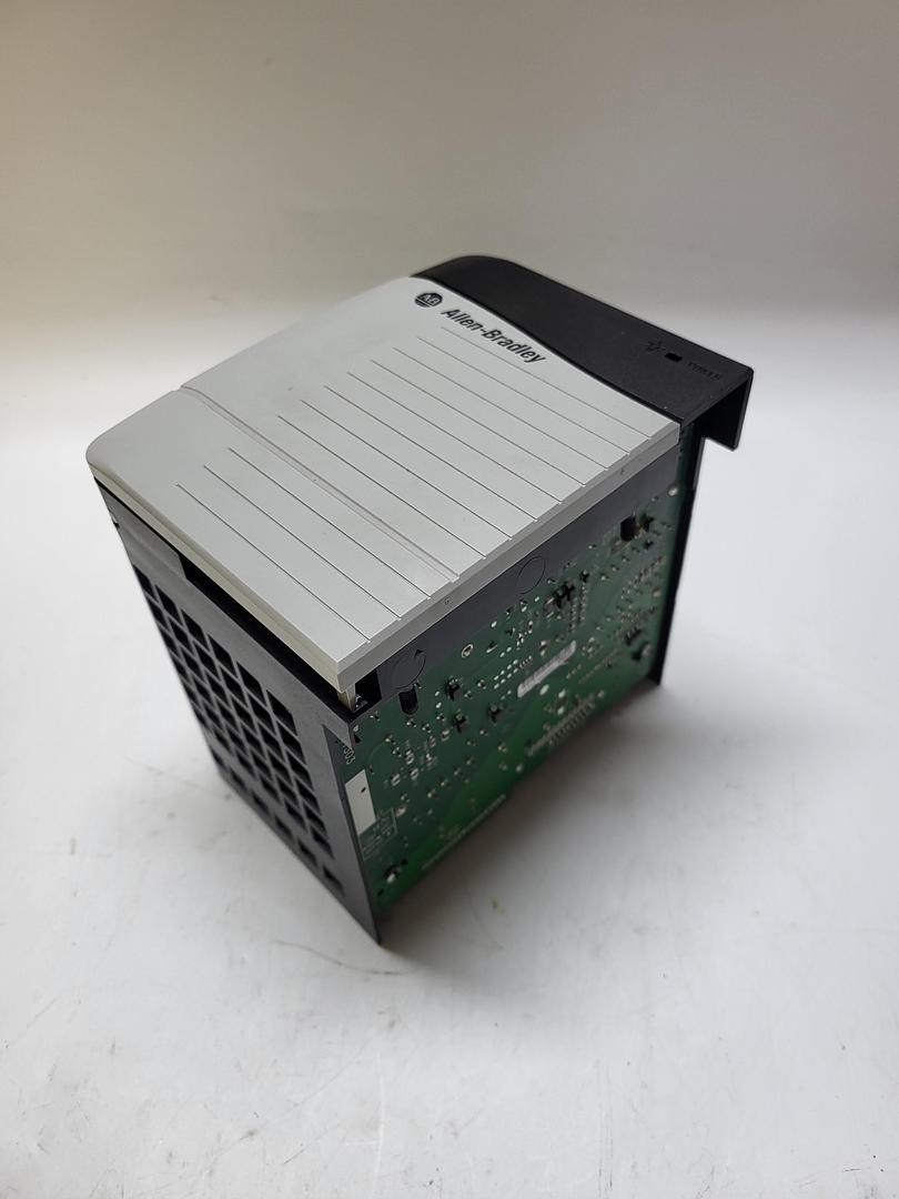 Allen-Bradley Control Logix AC Power Supply 1756-PA75 Ser.B