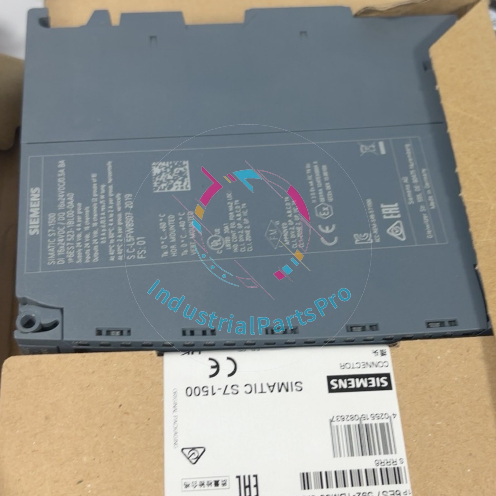 1PCS SIEMENS 6ES7523-1BL00-0AA0 New In Box Module 6ES7 523-1BL00-0AA0