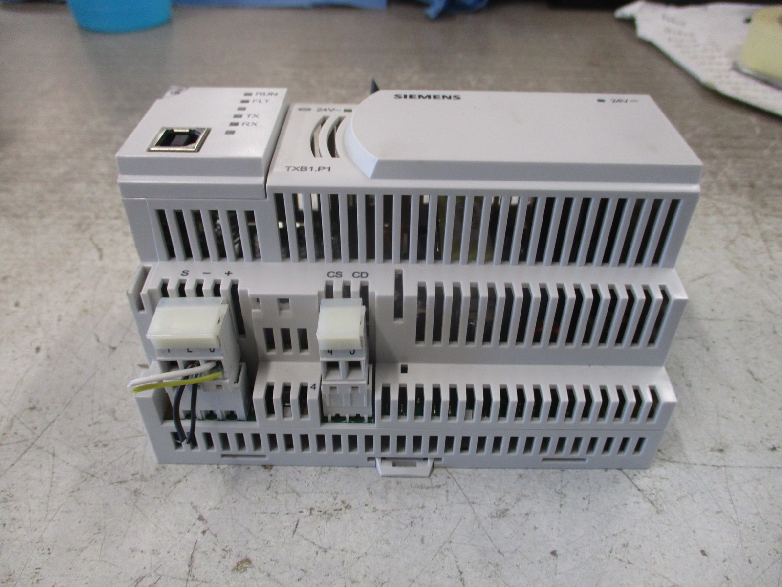 Siemens TX-I/O Bus Interface Module TXB1.P1 24VAC 50/60Hz Used