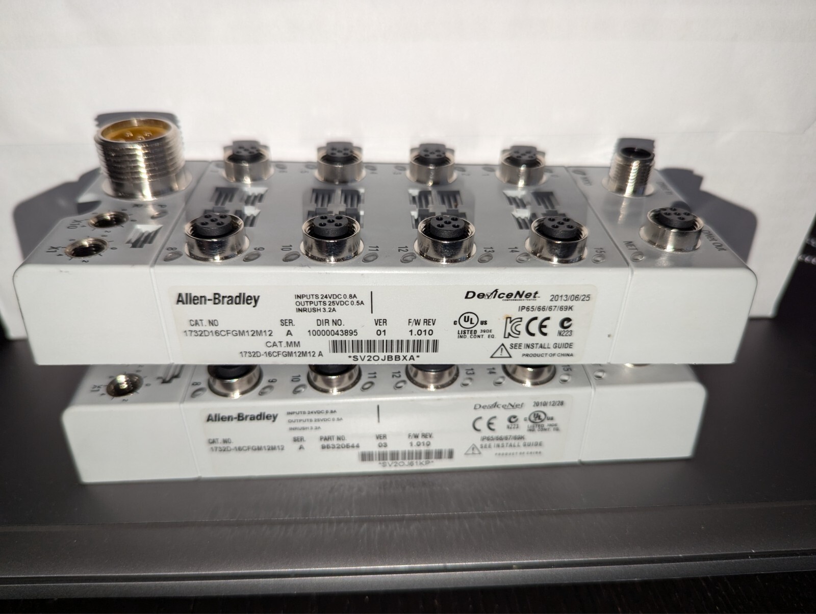 New Allen Bradley 1732D-16CFGM12M12 I/O Armorblock Devicenet