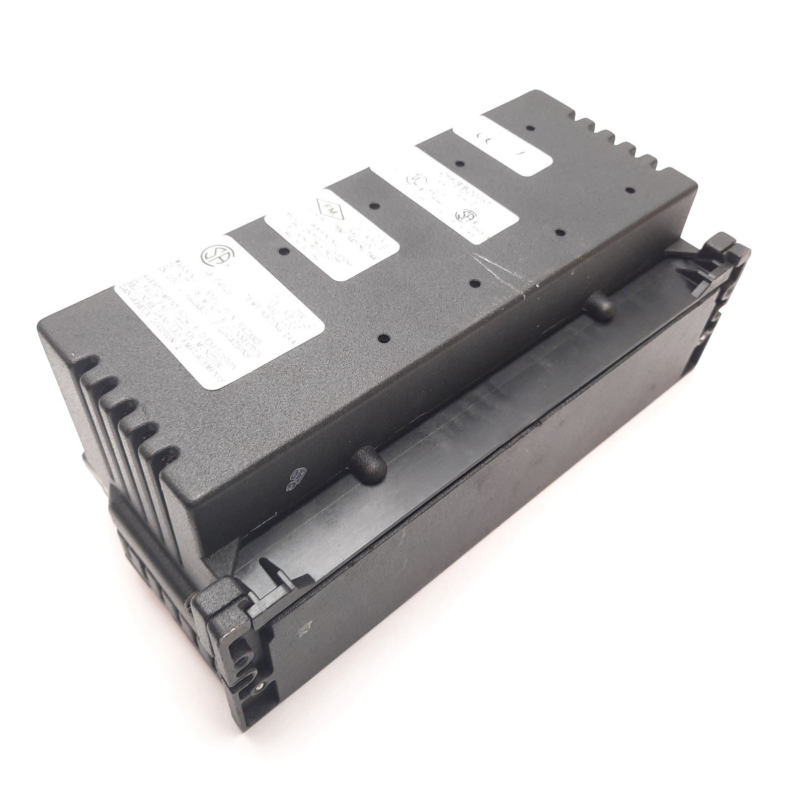 GE Fanuc IC660EBD025B Genius Discrete I/O Block, 5/12/24VDC Sink In/Out 0.5A Max