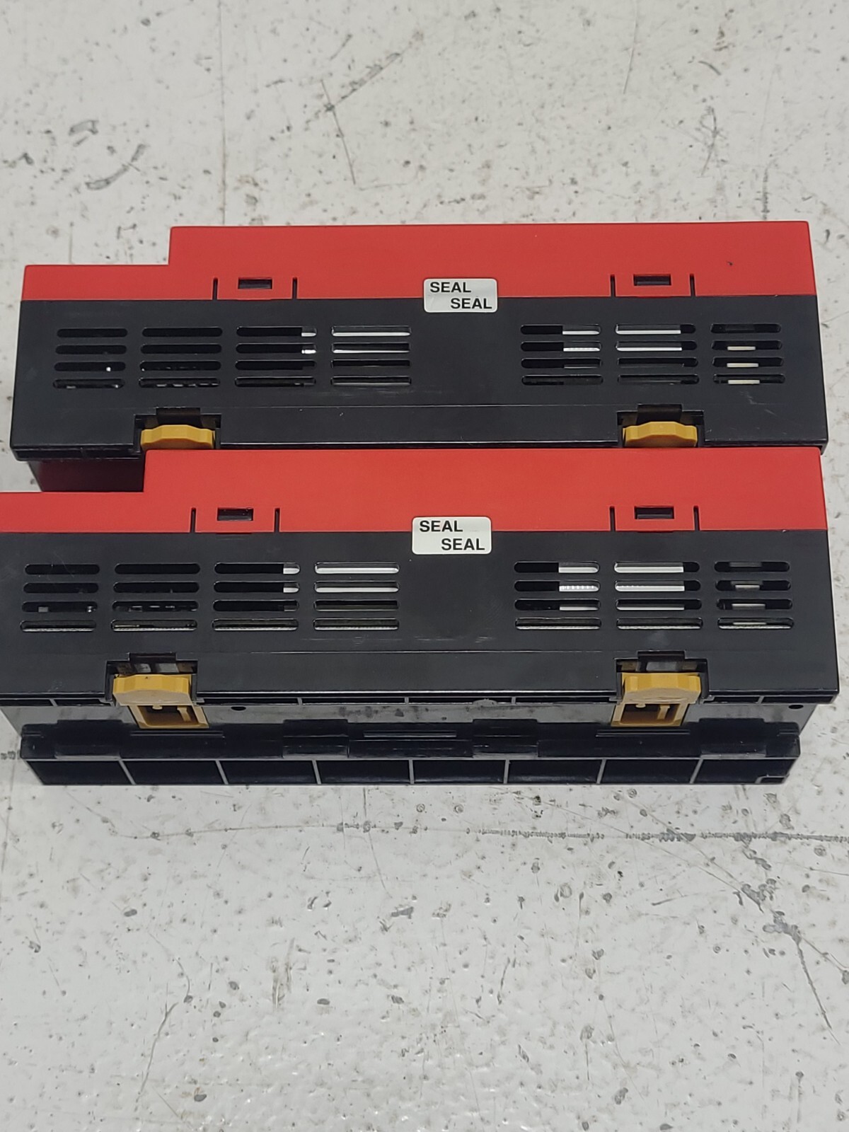 Lot of 2 Allen-Bradley 1791DS-IB12 CompactBlock.