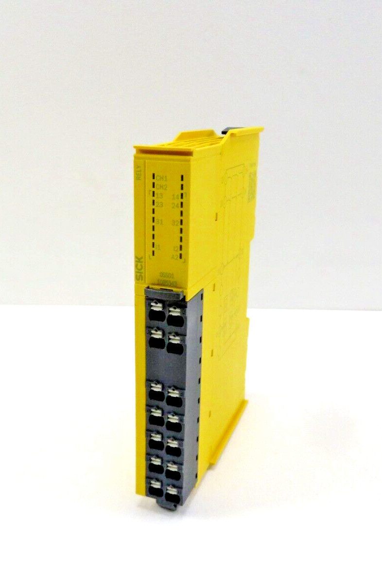 Sick RLY3-OSSD100 1085343 Safety Relay (Used)