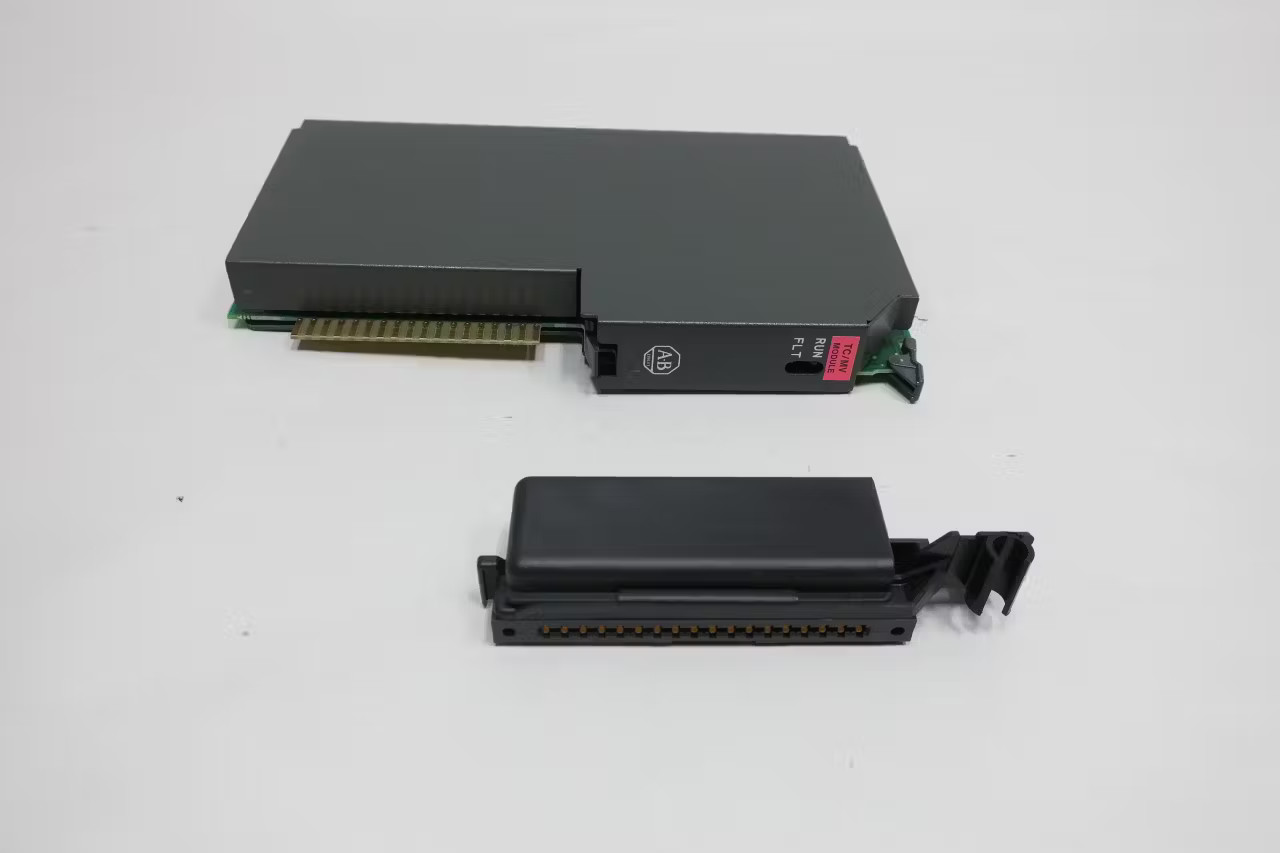 Allen Bradley 1771-IXE Thermocouple/millivolt Ser C Input Module
