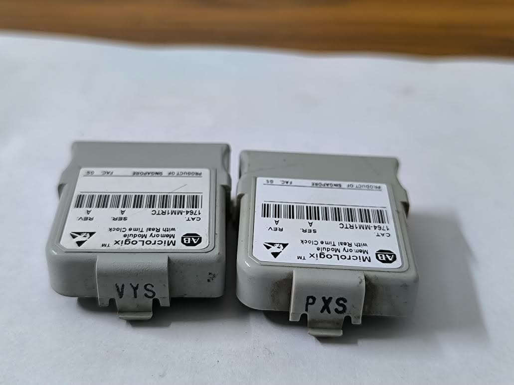 Allen Bradley 1764-MM1RTC Memory Module MicroLogix 1500 LOT OF 2 PCS