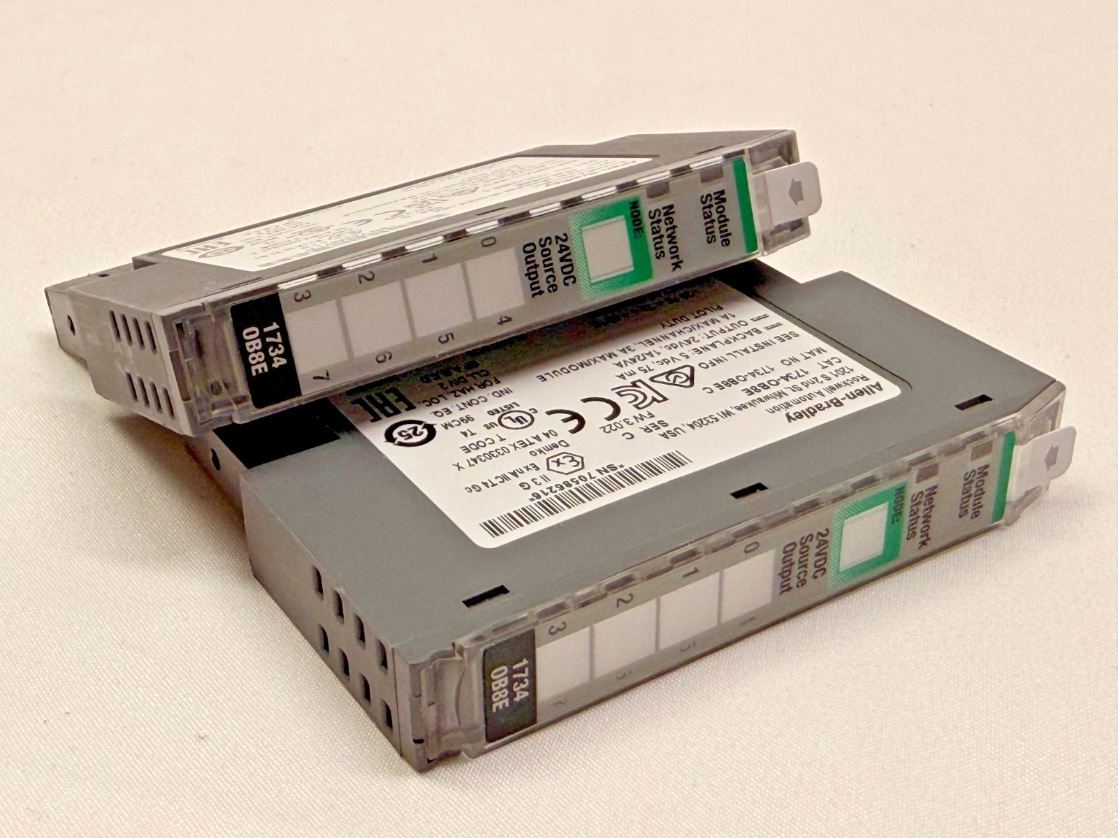 Allen-Bradley 1734-OB8E Ser C POINT I/O 8-Pt 24VDC Source Output Module New OB