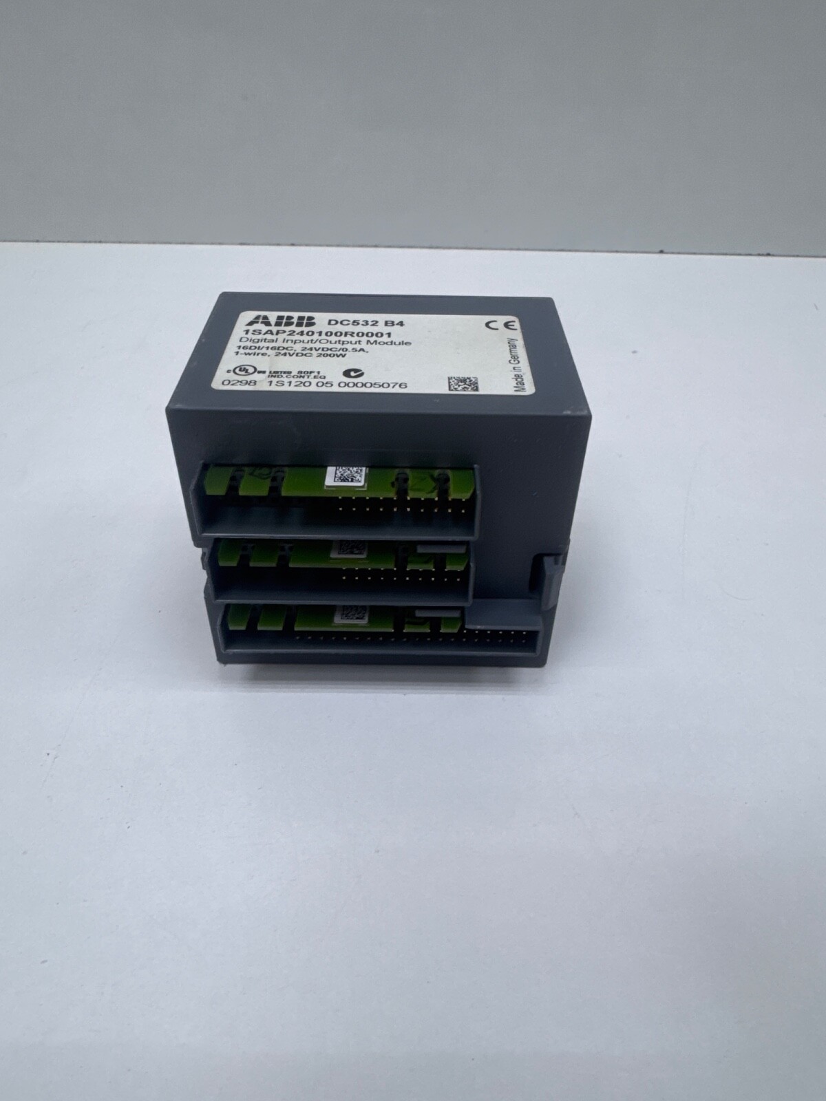 ABB DC532 1SAP240100R0001 DIGITAL INPUT/OUTPUT MODULE