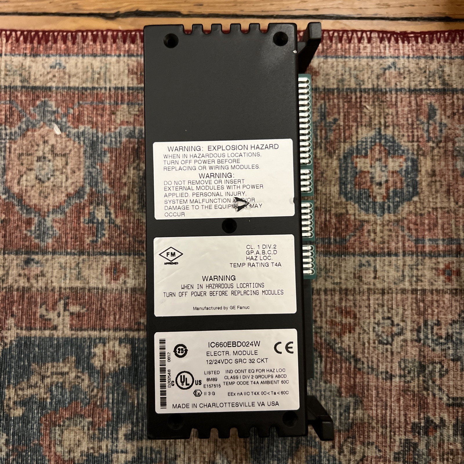 GE Fanuc IC660EBD024W Genius I/O Electronic Module 12/24VDC 32CKT Source FM C1D2