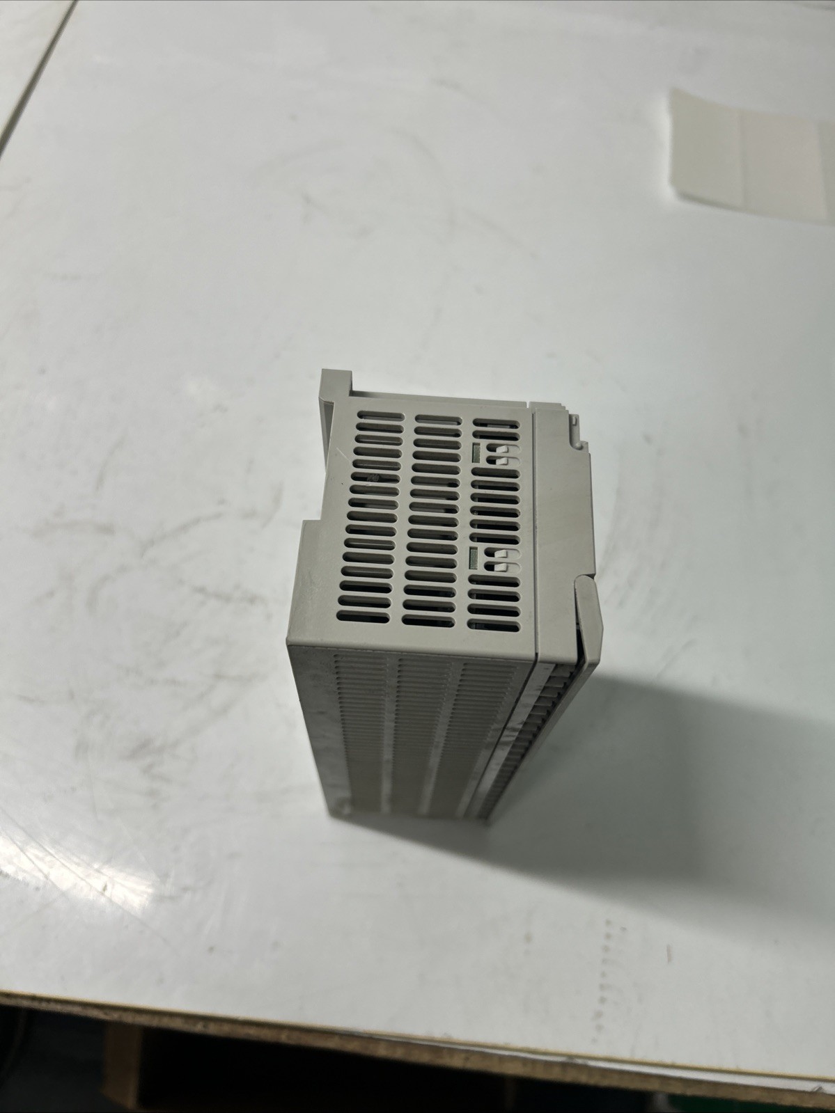 ALLEN-BRADLEY 1761-L32BWA MICROLOGIX 1000 PLC MODULE SER. E FRN-1.0 U-720