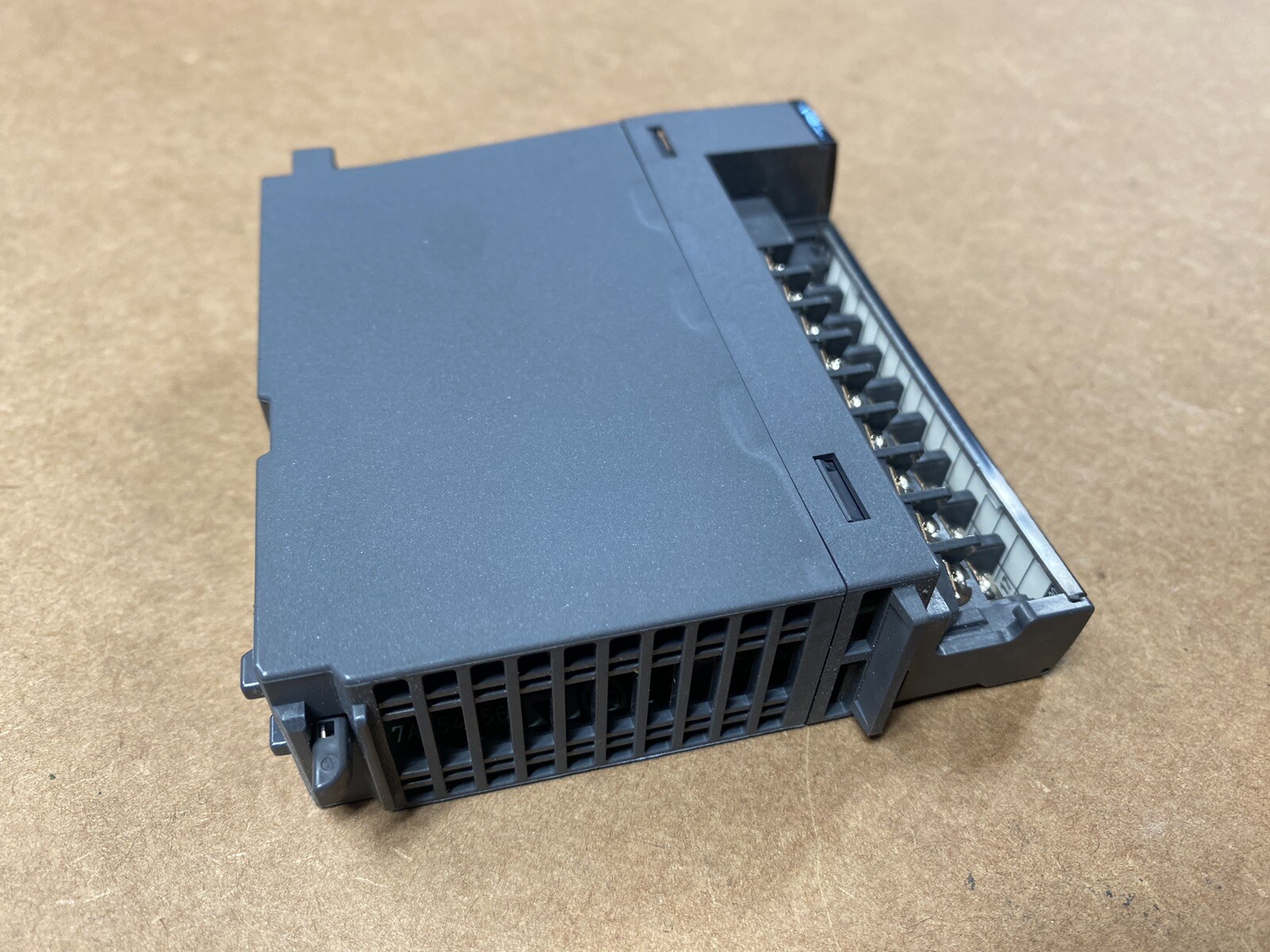Mitsubishi A/D Converter Unit PLC Module Q64AD FAST SHIPPING