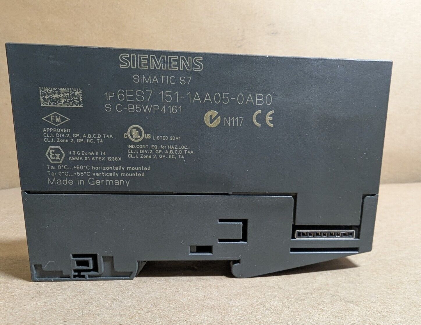 Siemens 6ES7151-1AA05-0AB0 SIMATIC DP Interface module IM 151-1 ET200S