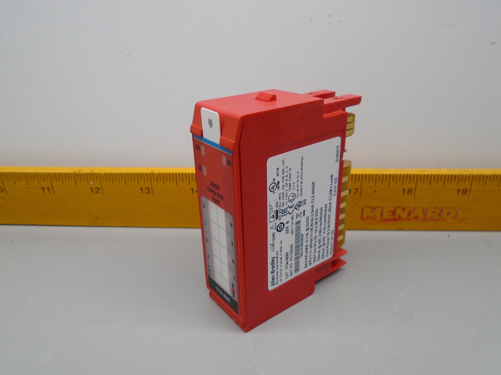 Allen Bradley 1734-IB8S /B Digital DC Input 1734-IB8S N160B