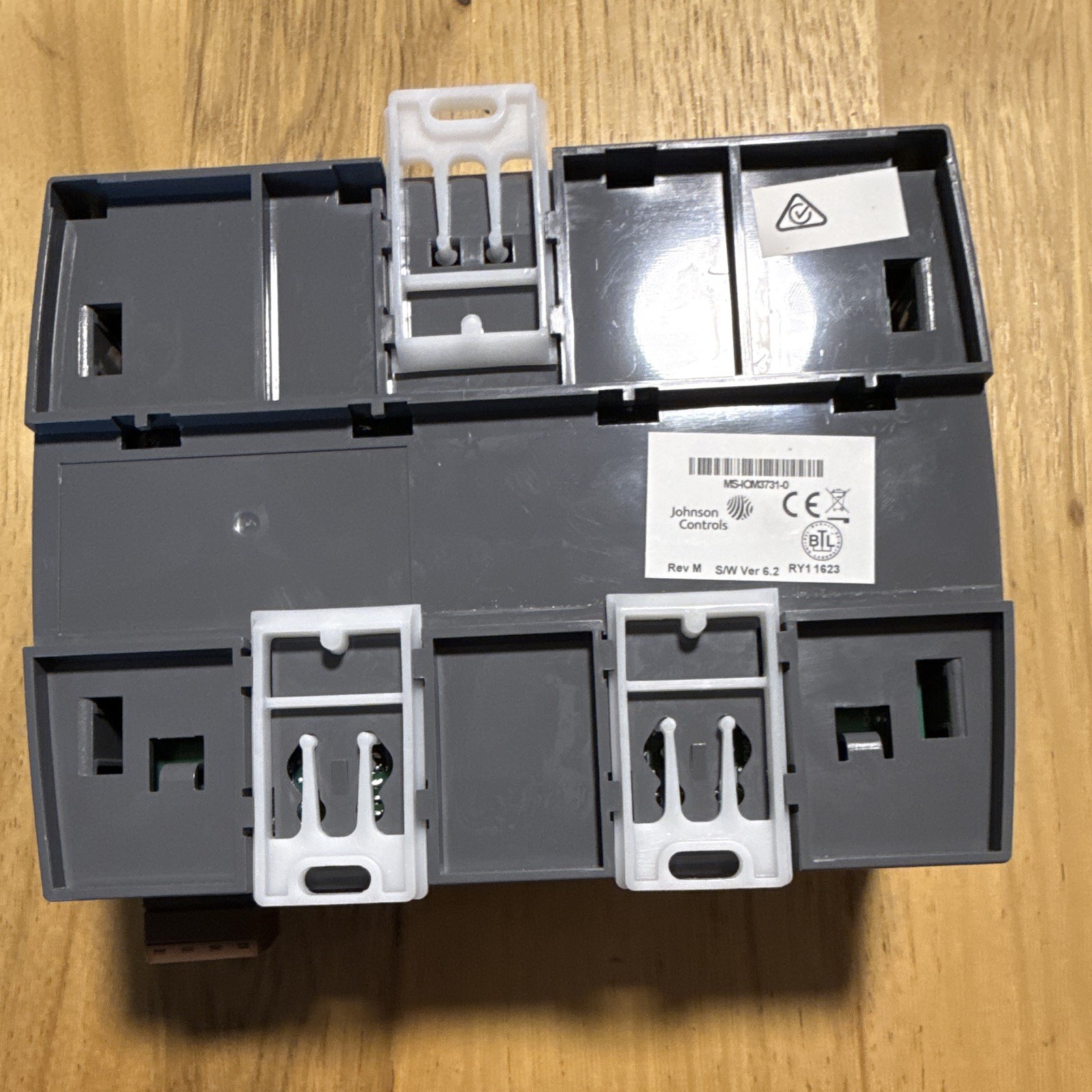 Johnson Controls Metasys IOM3731 Digital PLC I/O Module SA/FC Bus MS-IOM3731-0