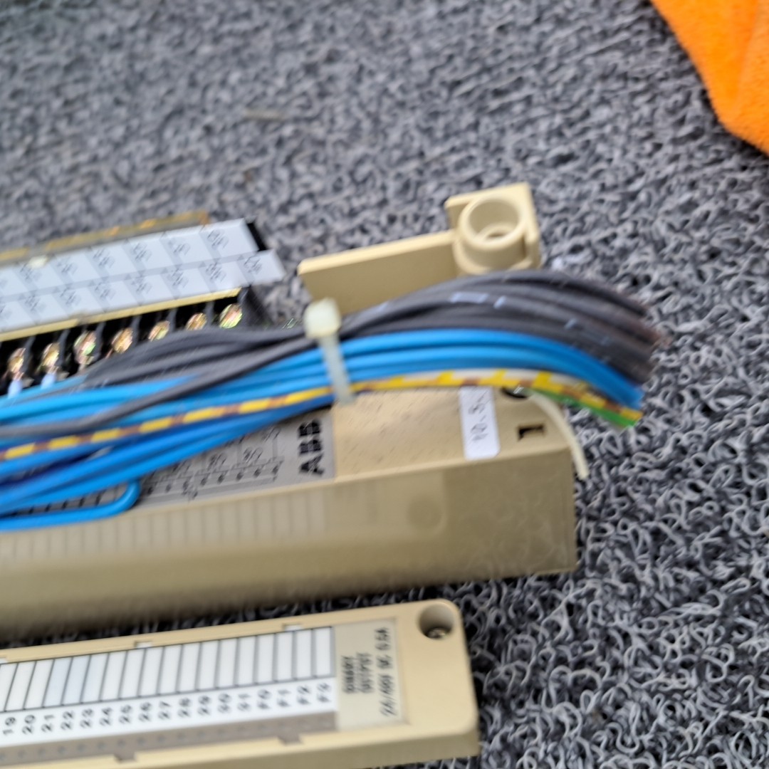 ABB. Style, 07 AB 61 RI. Binary Input Module Procontic T200