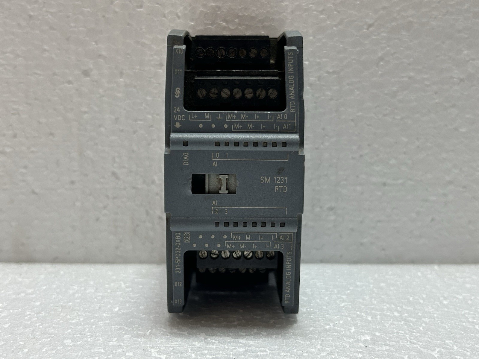 SIEMENS 6ES7231-5PD32-0XB0 SIMATIC S7-1200 ANALOG INPUT SM 1231 RTD 4XAI RTD