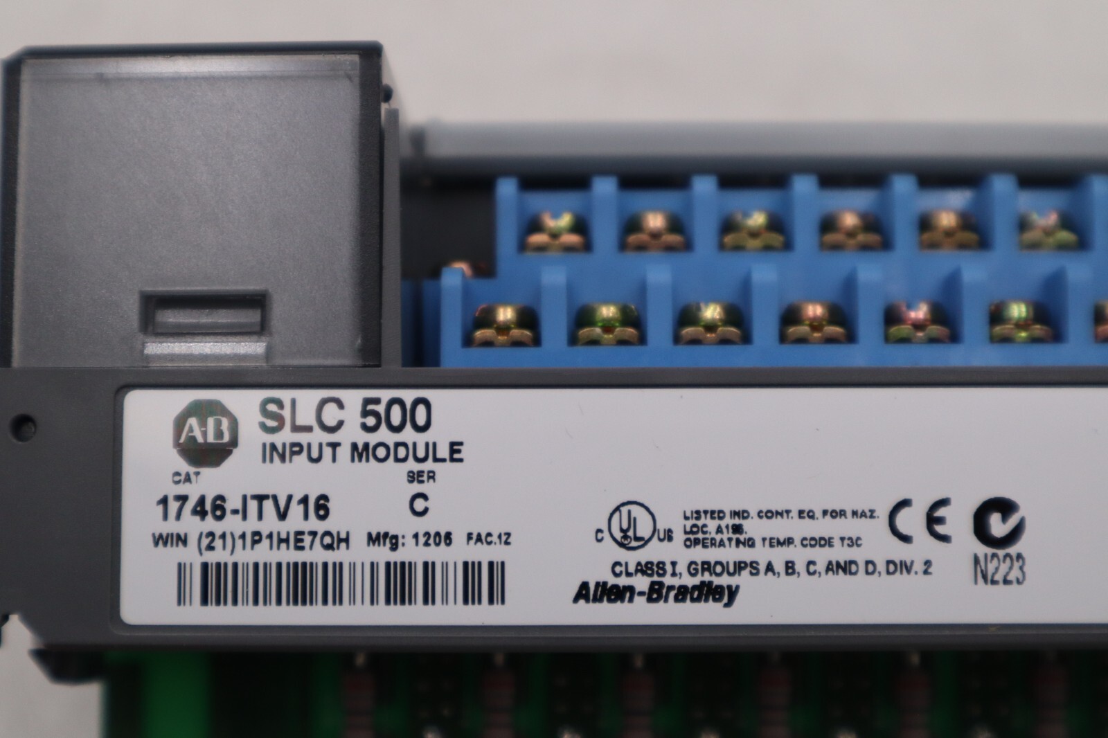 New Open Box ALLEN BRADLEY 1746-ITV16 SER C SLC 500 16 point Input Module H533A