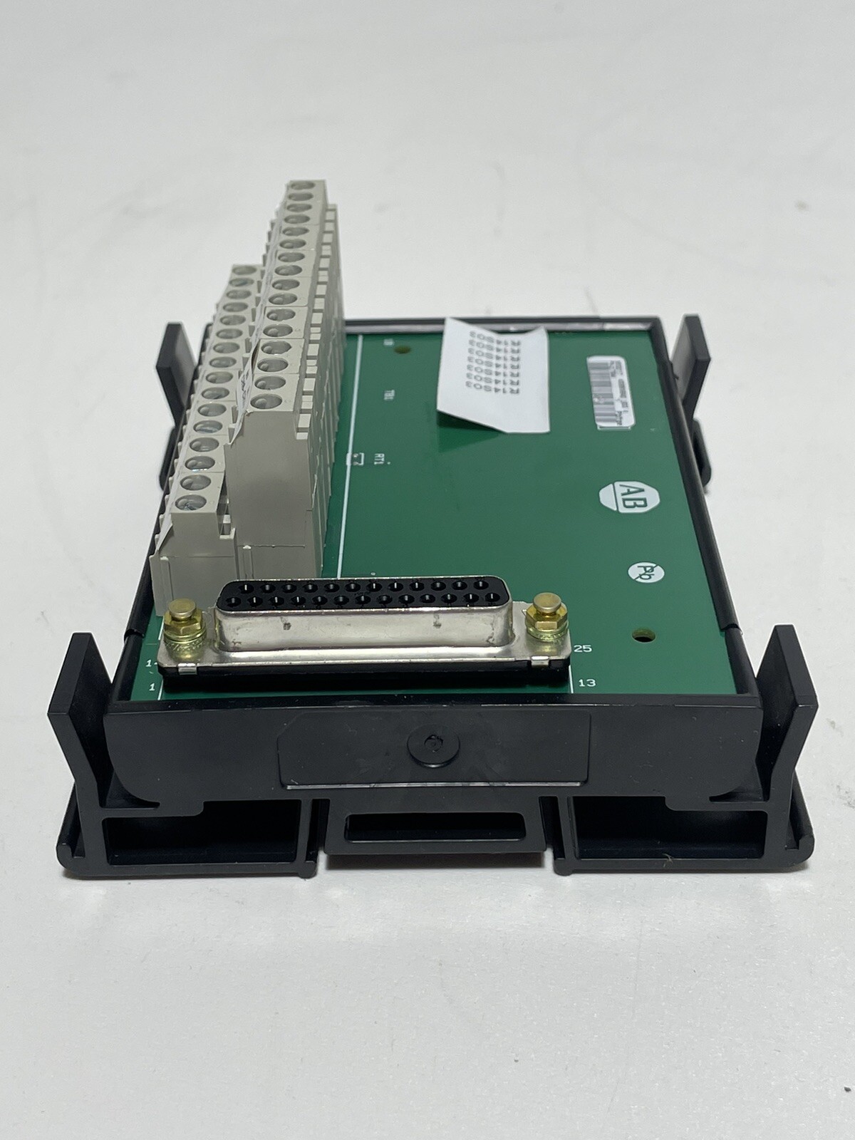 Allen Bradley 1492-AIFM8S-3 Module