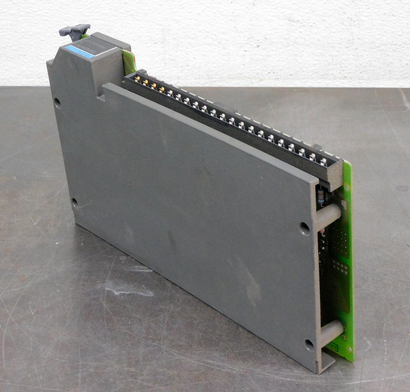 Allen Bradley 1771-IBD/B Input Module Back Plane 10 to 30V DC 130 mA Lot of Four