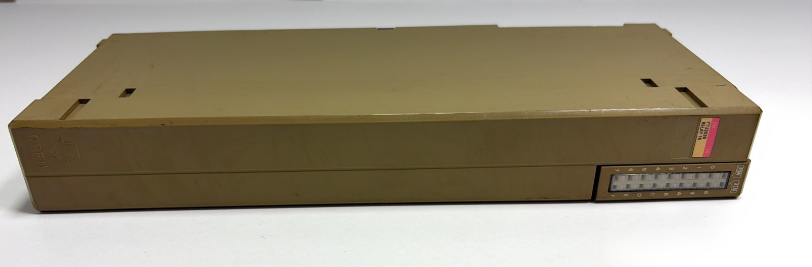 Fuji Electric FTU263B Controller Relay-16 DO 2A PLC