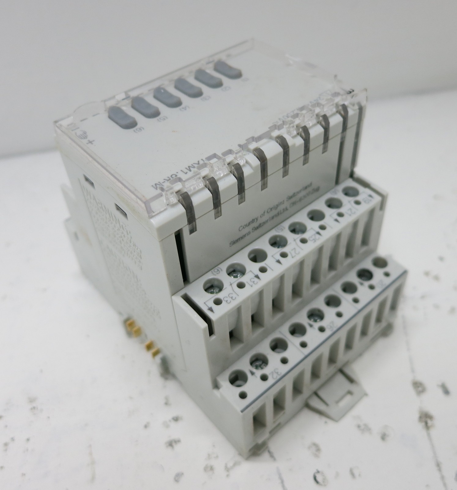 Siemens TXM1.6R-M TX-I/O 6 Relay Output Module APOGEE PLC w/ Override